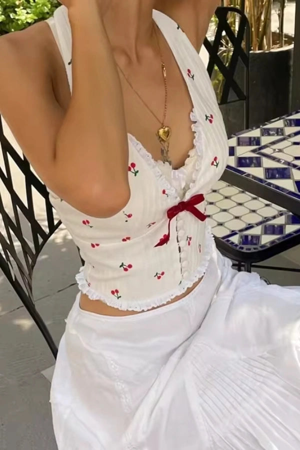 Classic Vintage Top with a Flattering Fit