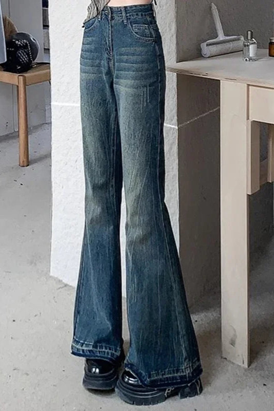 Sophisticated Garment with a Clean Classic Look