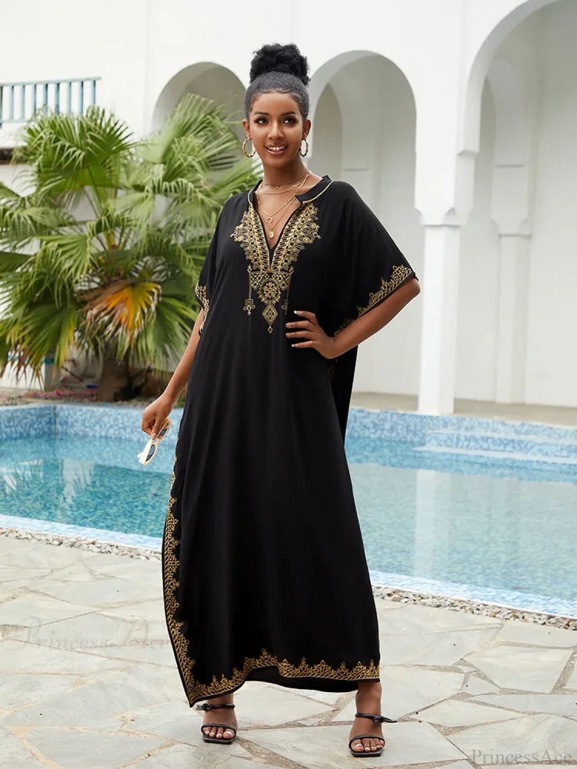 Classic Vintage Dress with a Flattering Fit