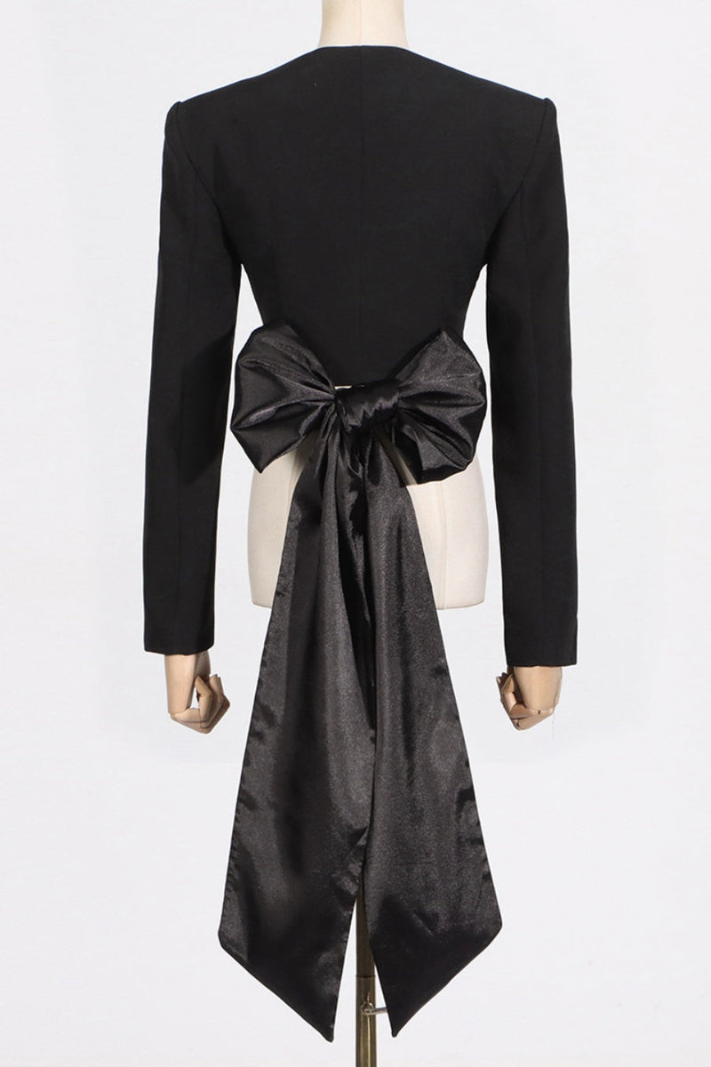 Effortlessly Elegant Garment with a Timeless Design