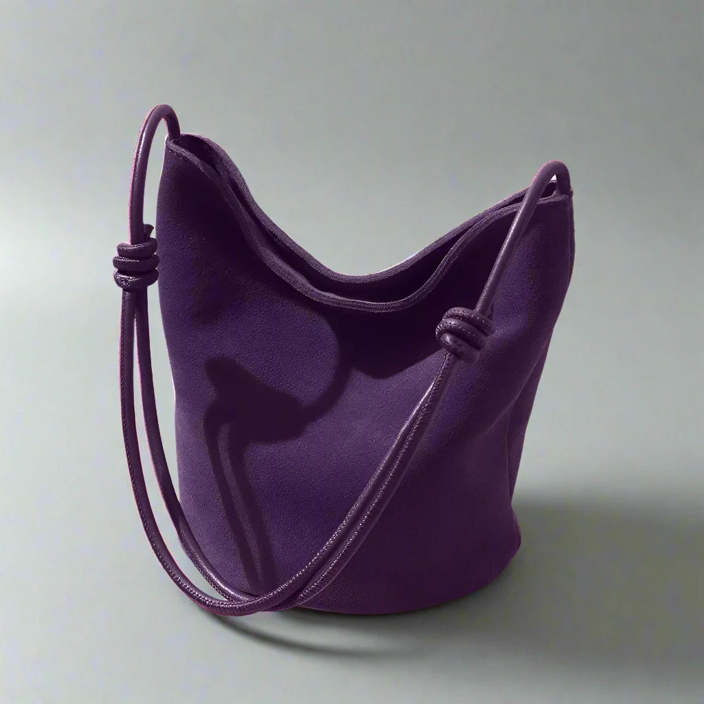 Classic Vintage Bag with a Flattering Fit