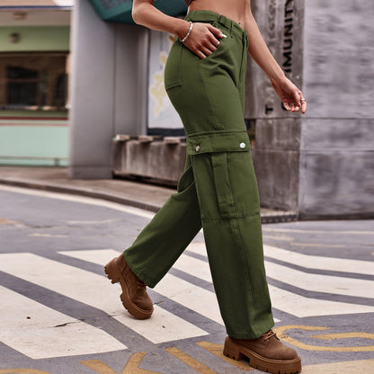Elegantly Styled Trousers for Everyday Wear