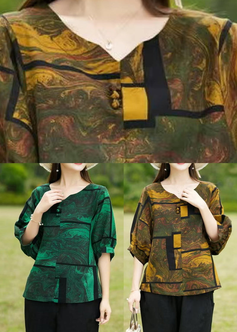 Classic Vintage Top with a Flattering Fit