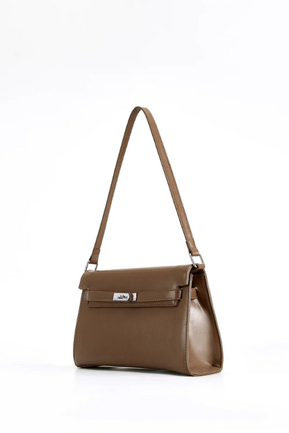 Sophisticated Garment with a Clean Classic Look