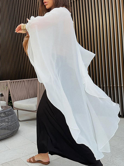 Well Tailored Blouse with a Graceful Silhouette