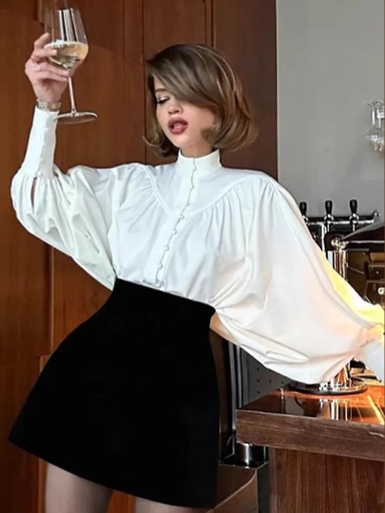 Beautifully Crafted Blouse in a Classic Style