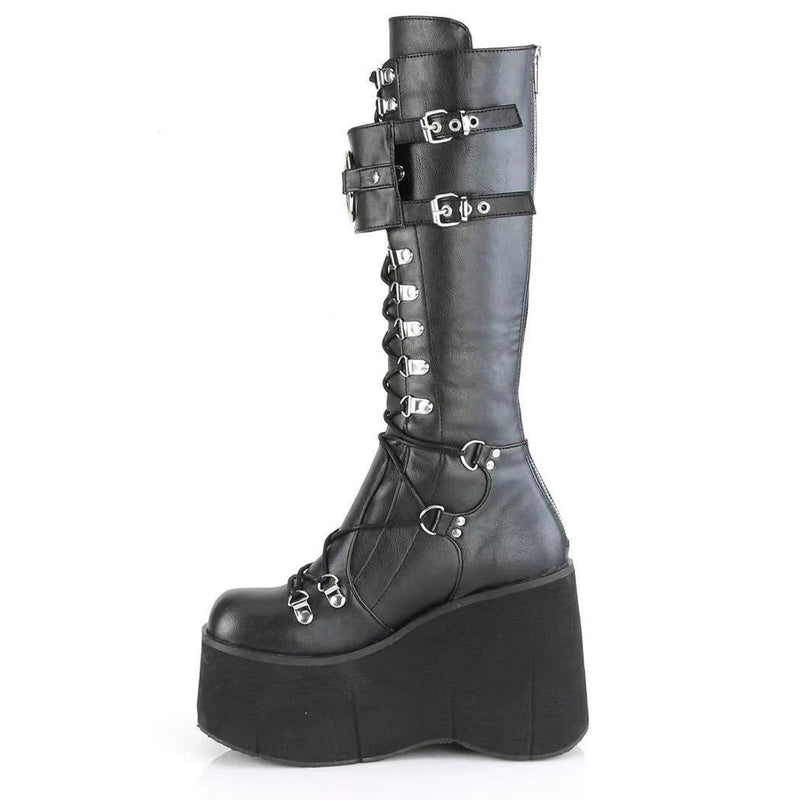 Classic Vintage Heels with a Flattering Fit