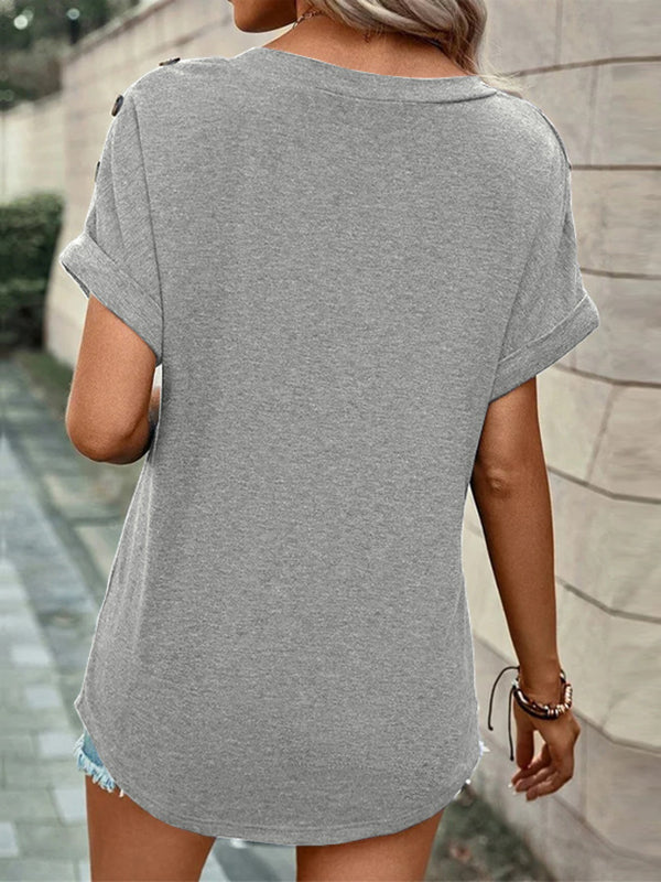 Beautifully Finished T-Shirt in a Timeless Design