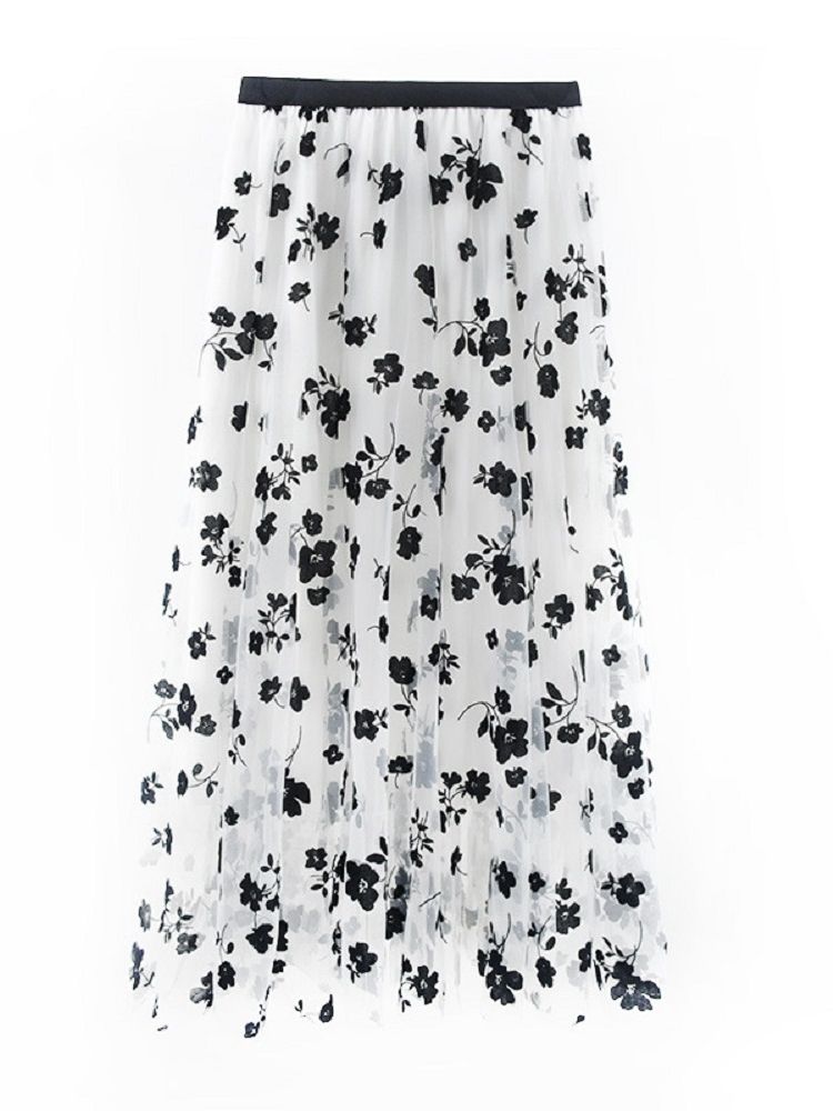 Effortlessly Elegant Garment with a Timeless Design