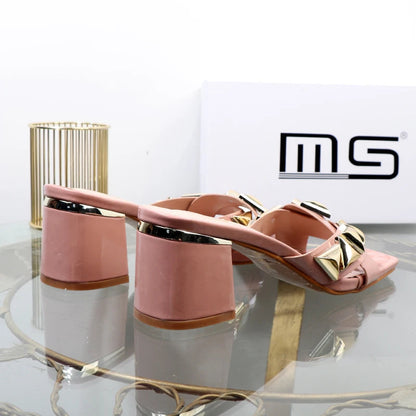 Beautifully Finished Heels in a Timeless Design