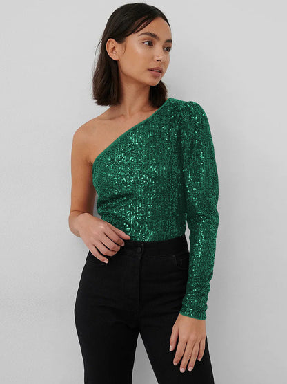 Gracefully Styled Garment for Any Occasion