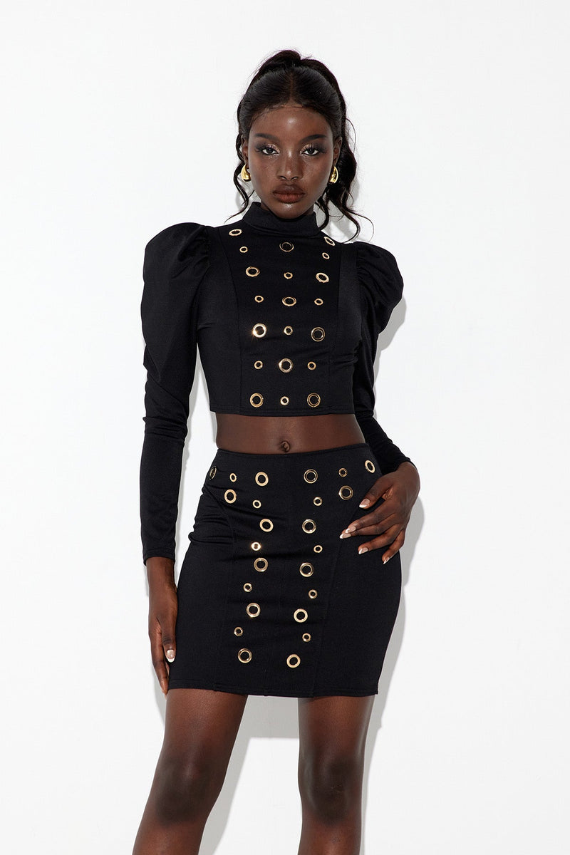 Gracefully Styled Garment for Any Occasion
