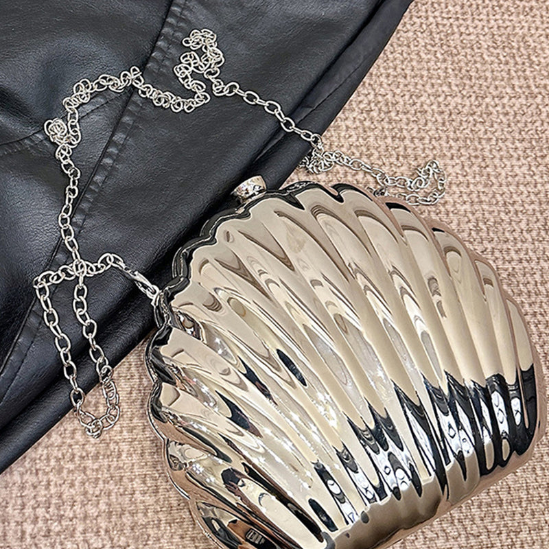 A Vintage Style Bag with Delicate Timeless Details
