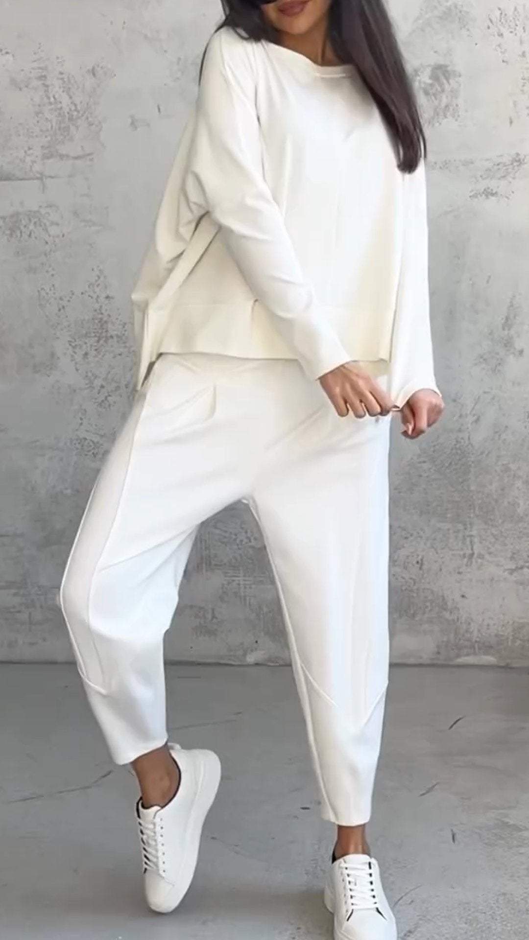 Effortlessly Elegant Garment with a Timeless Design
