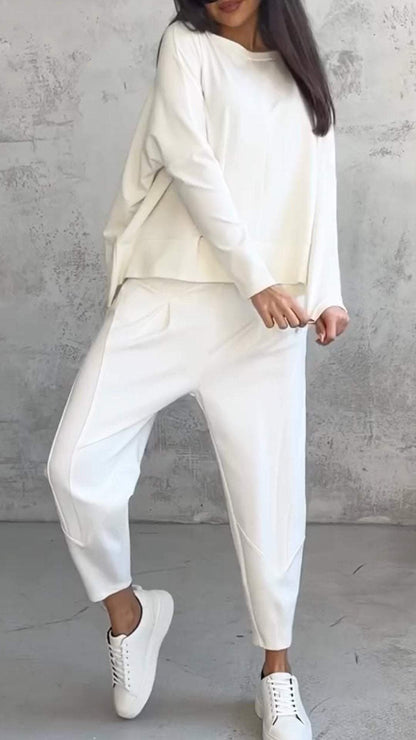 Effortlessly Elegant Garment with a Timeless Design