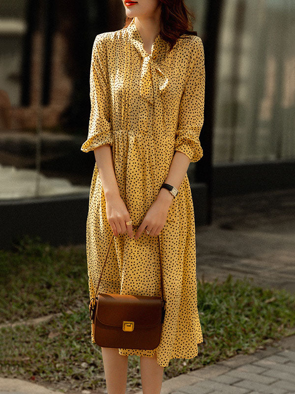 Effortlessly Elegant Dress with a Timeless Design