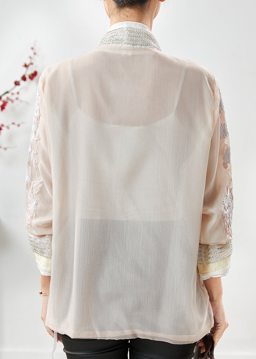 Elegantly Styled Cardigan for Everyday Wear