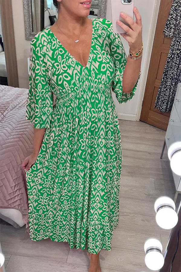 A Vintage Style Dress with Delicate Timeless Details