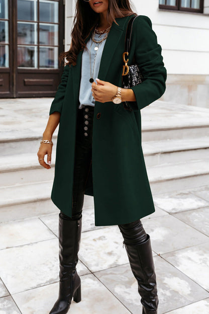 Effortlessly Elegant Garment with a Timeless Design