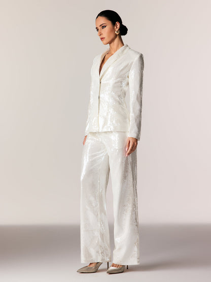Gracefully Styled Pants for Any Occasion