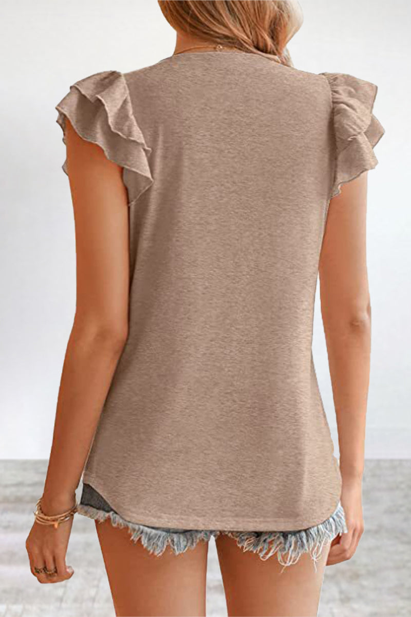Well Tailored T-Shirt with a Graceful Silhouette