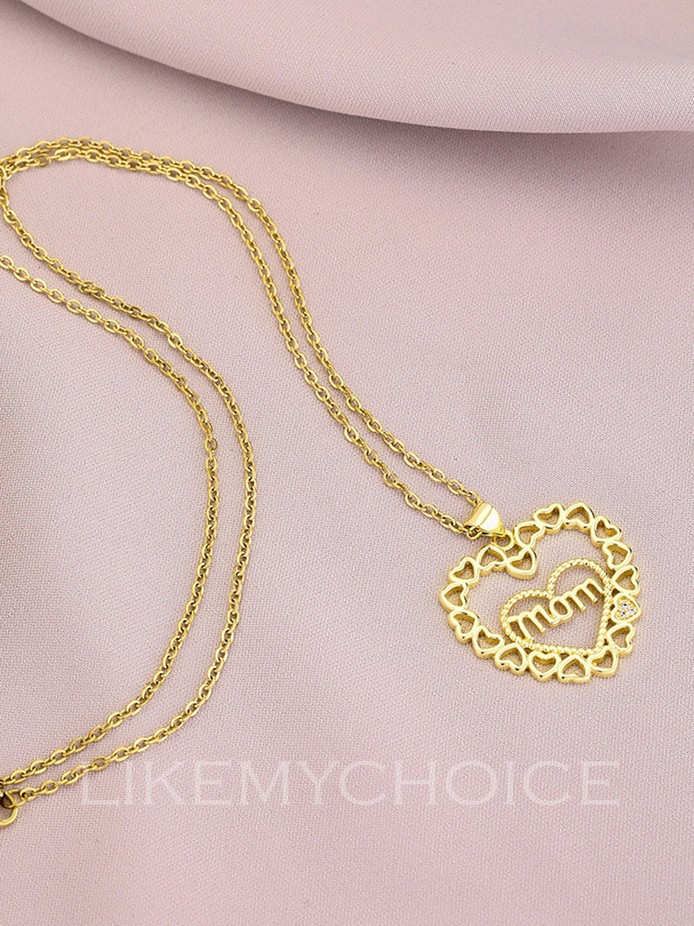 Beautifully Finished Garment in a Timeless Design