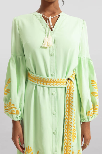 Well Tailored Dress with a Graceful Silhouette