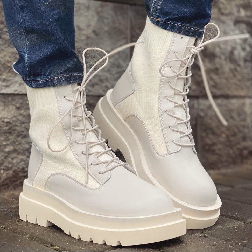 Beautifully Finished Boots in a Timeless Design