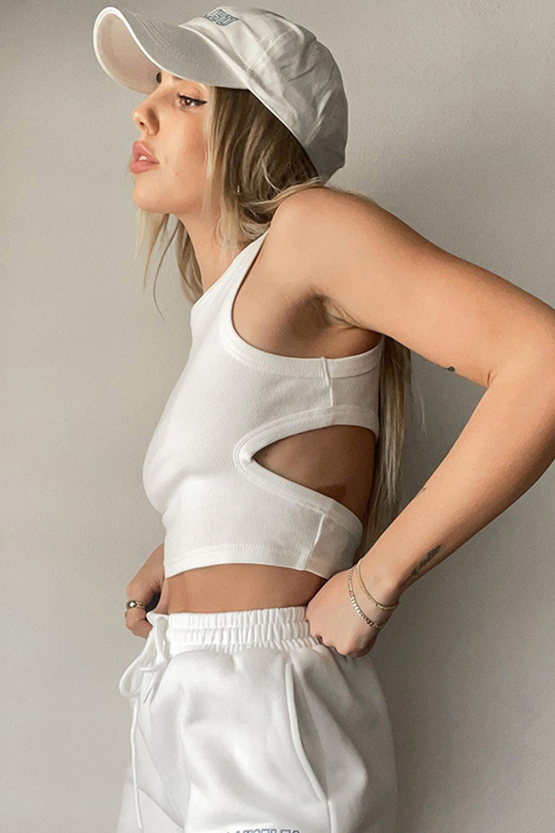 Gracefully Styled Garment for Any Occasion