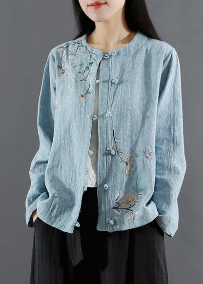 Beautifully Finished Coat in a Timeless Design