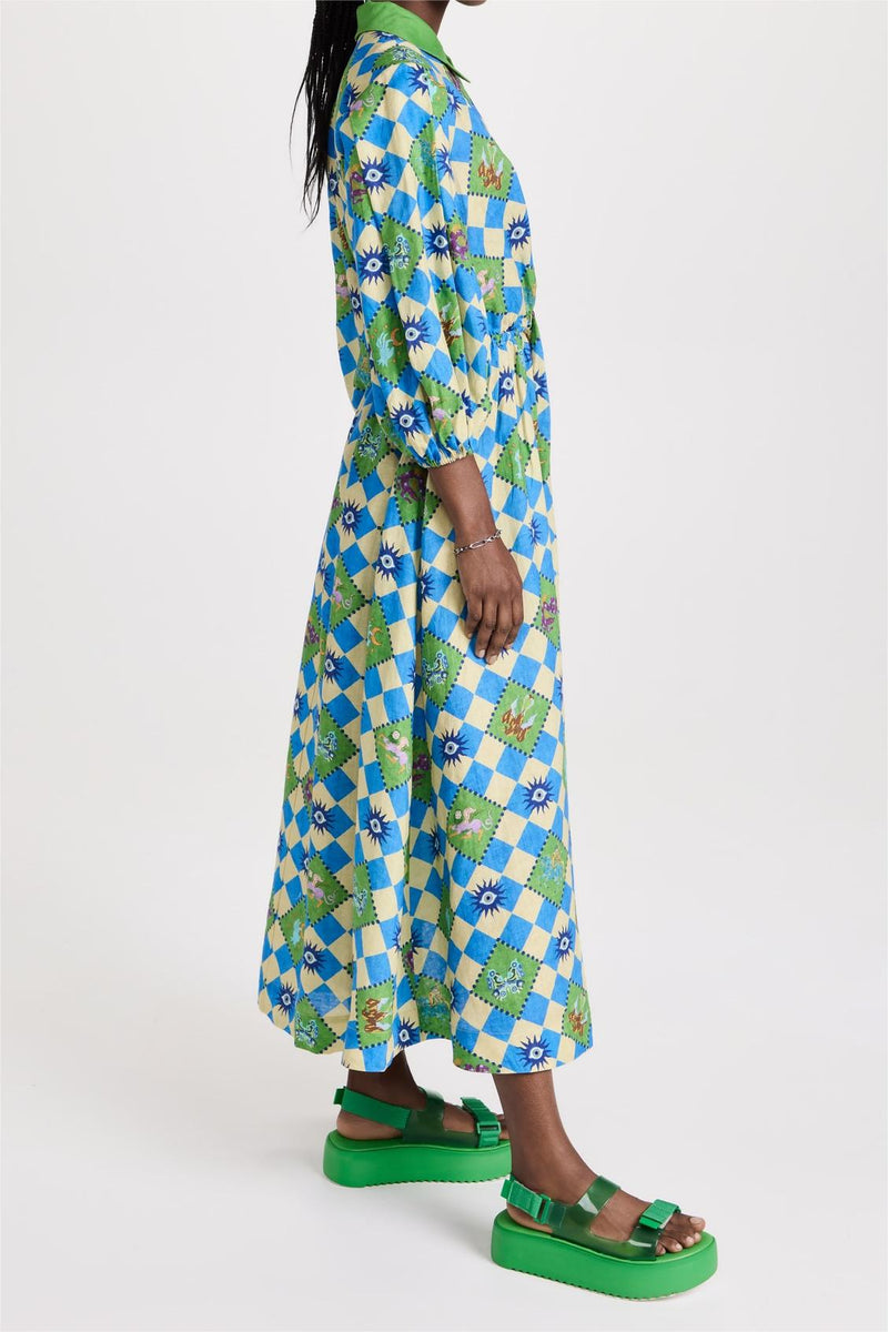 Gracefully Styled Dress for Any Occasion