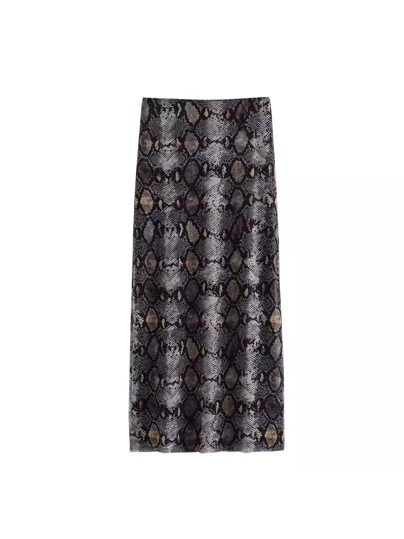 Beautifully Crafted Top in a Classic Style