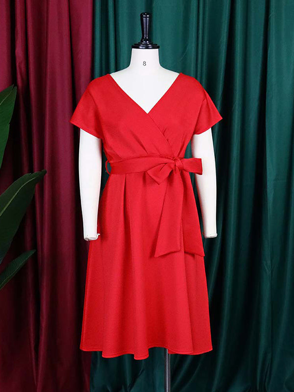 Well Tailored Dress with a Graceful Silhouette