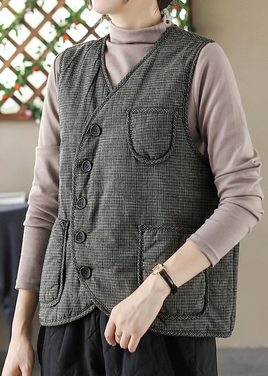 Effortlessly Elegant Garment with a Timeless Design