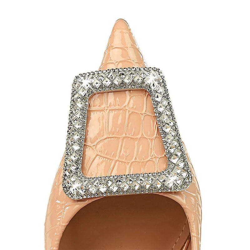 Polished Heels with an Effortless Classic Look