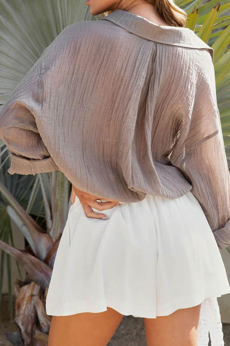 Well Tailored Blouse with a Graceful Silhouette