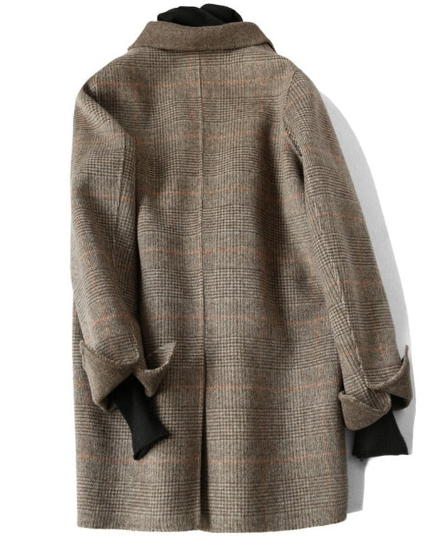 Classic Vintage & Enduringly Stylish Coat