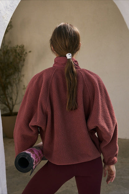 Effortlessly Elegant Jacket with a Timeless Design