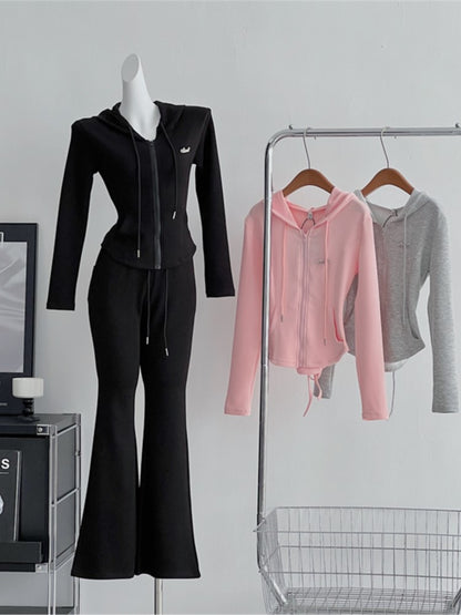 Elegantly Styled Pants for Everyday Wear
