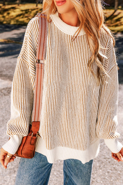 Effortlessly Elegant Sweater with a Timeless Design