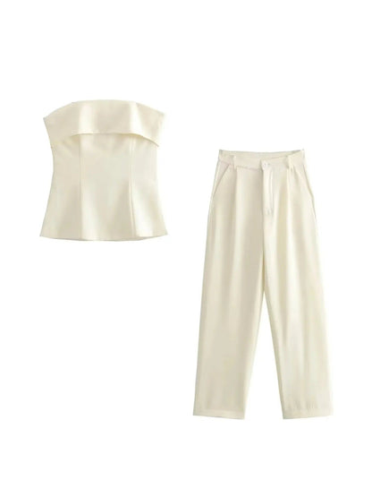 Classic Vintage & Enduringly Stylish Top