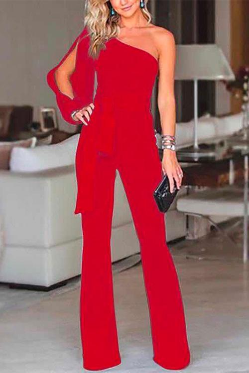 Well Tailored Garment with a Graceful Silhouette