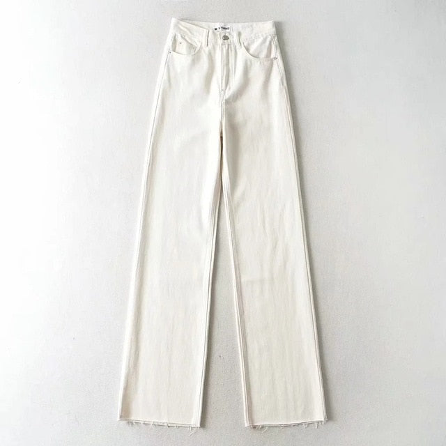 Effortlessly Elegant Garment with a Timeless Design