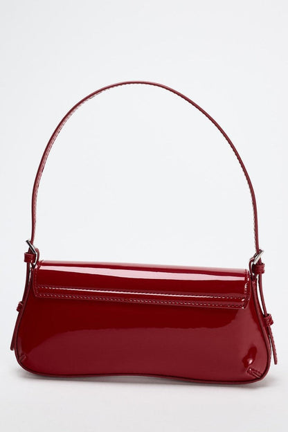 Beautifully Crafted Bag in a Classic Style