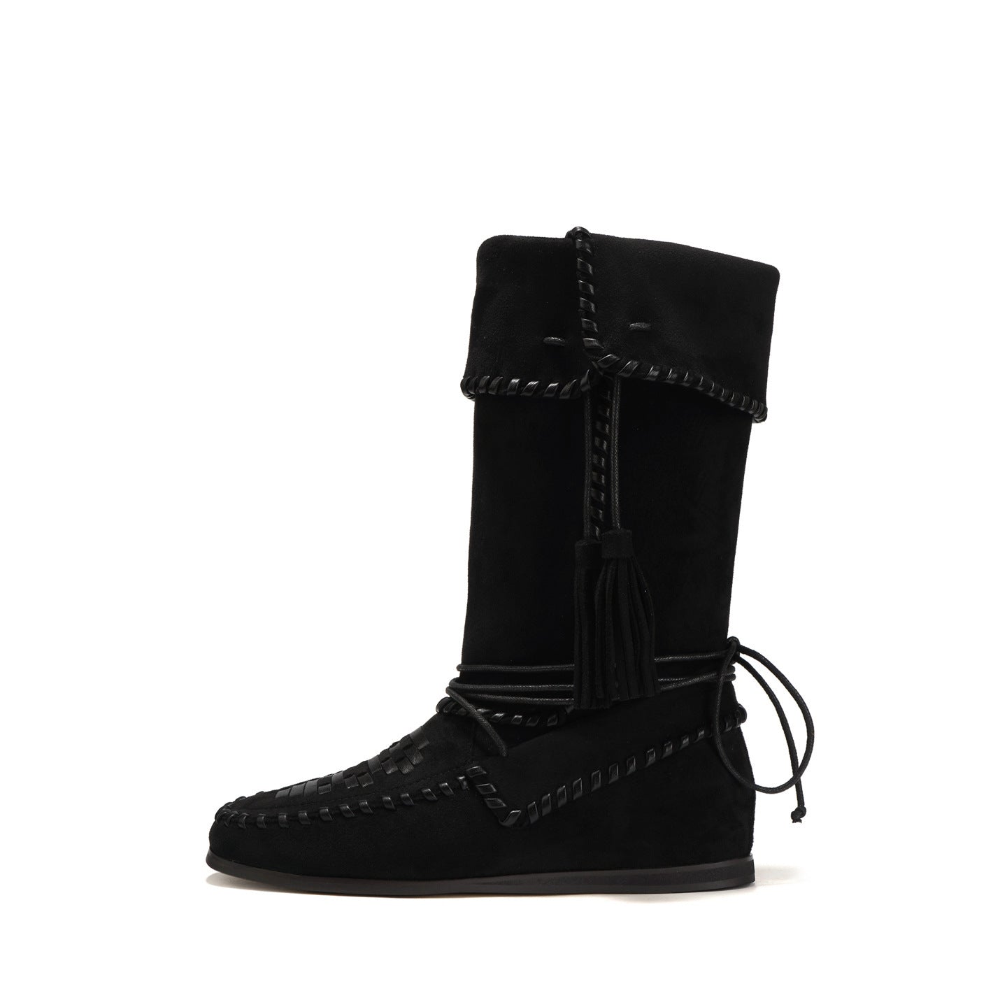 Polished Boots with an Effortless Classic Look