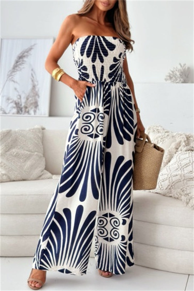 Sophisticated Garment with a Clean Classic Look