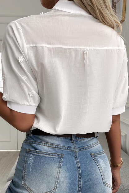 Sophisticated Blouse with a Clean Classic Look