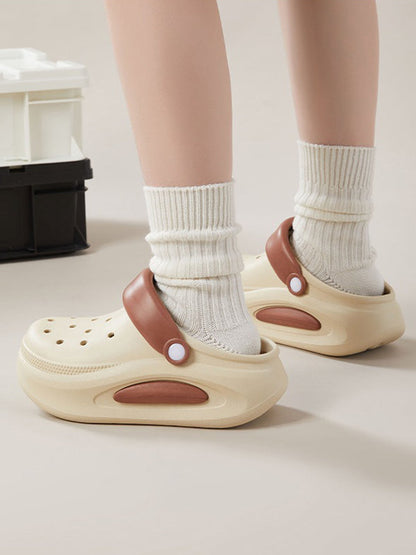 Beautifully Crafted Sandals in a Classic Style