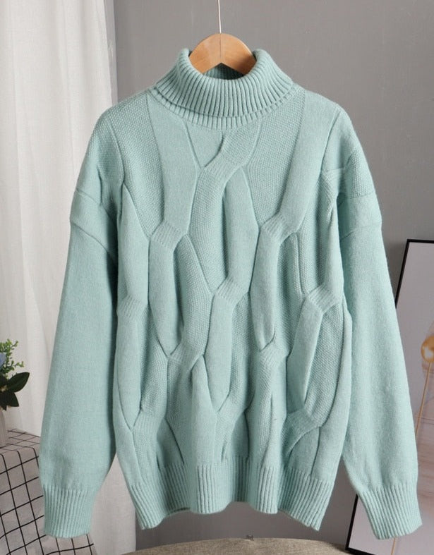 Effortlessly Elegant Sweater with a Timeless Design