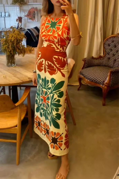 Classic Vintage Dress with a Flattering Fit